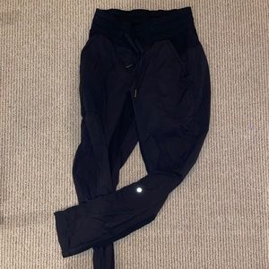Lulu Lemon Dance studio Cropped pants